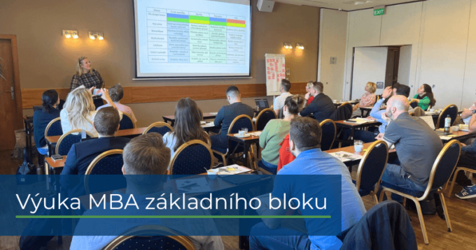 MBA výuka základního bloku: intenzivní den plný praxe